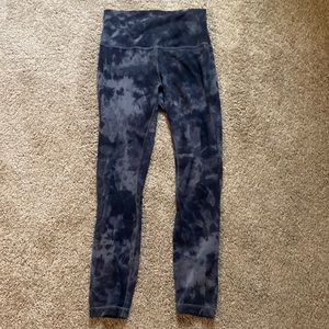 Lululemon tie dye aligns size 6 25 in inseam